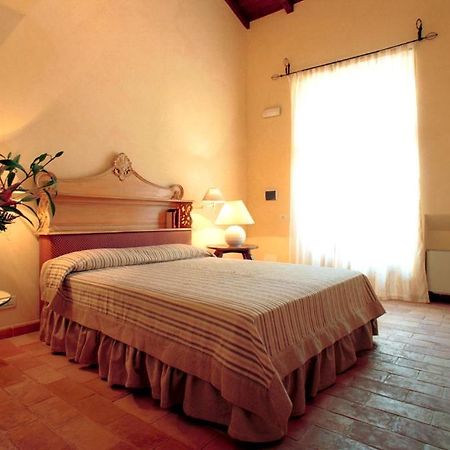 Agriturismo Lecanfore Guest House Castel di Leva Bilik gambar